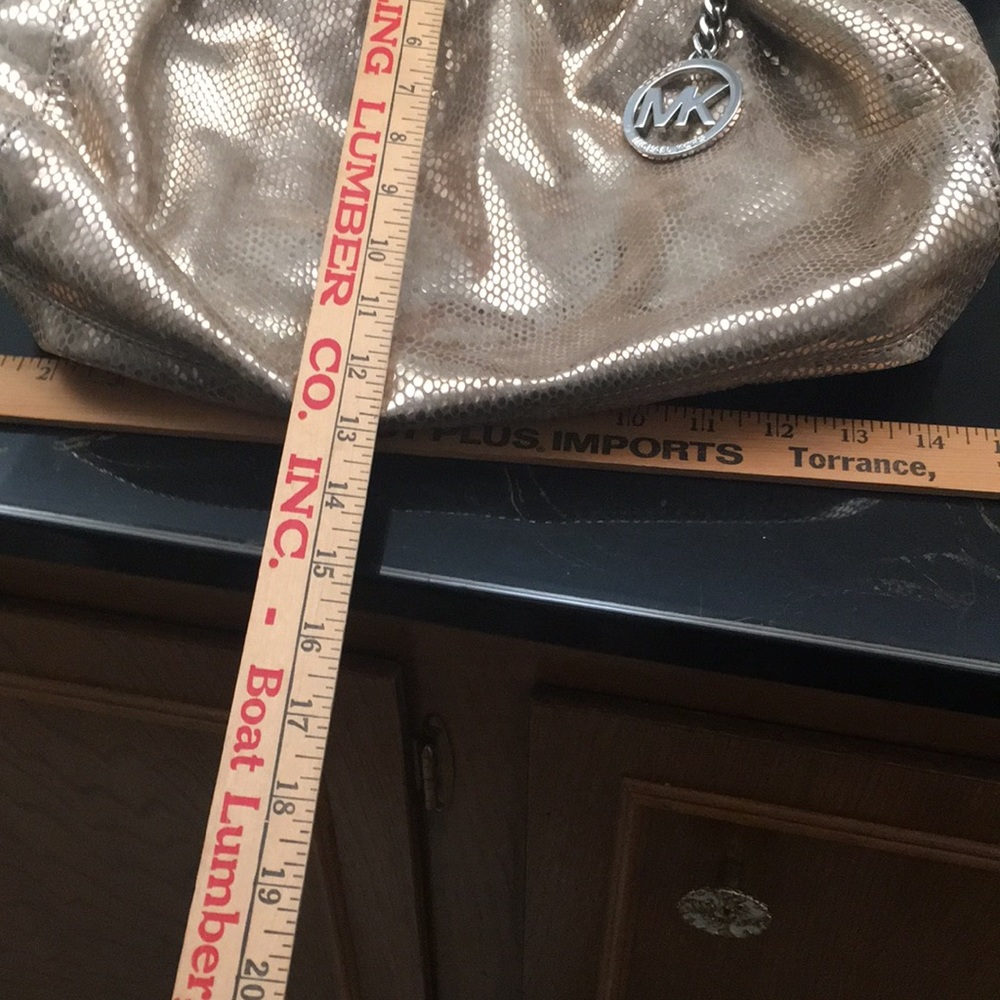 Michael Kors Snake Embossed Hobo Bag. Soft and high quality leather. - Picture 7 of 9